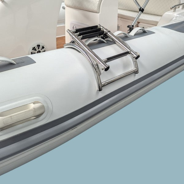 RVS Zwemtrap voor Rubberboot – Inschuifbaar en Opklapbaar