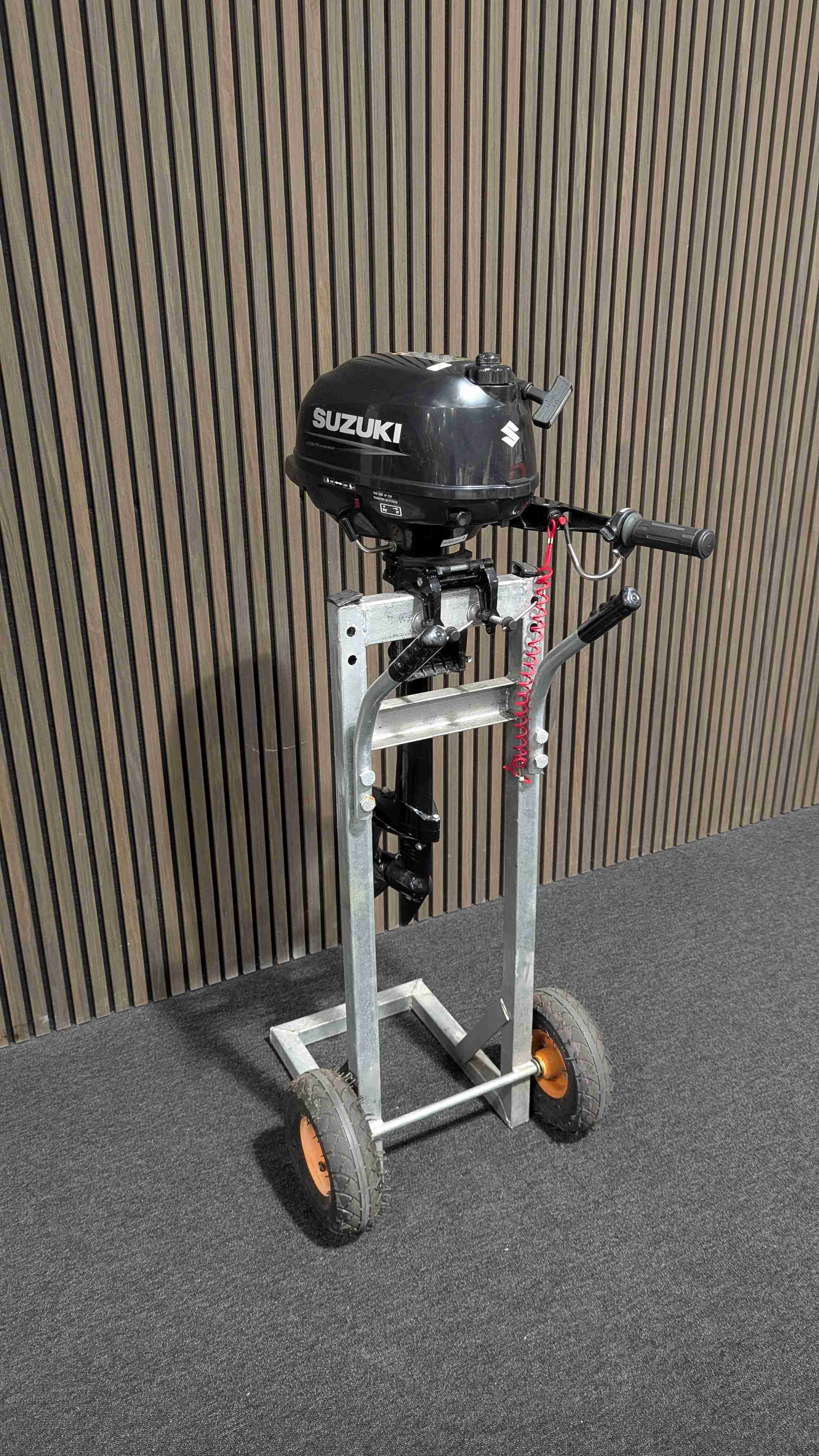 Suzuki 2,5 pk 4-T knuppelbediening, kortstaart