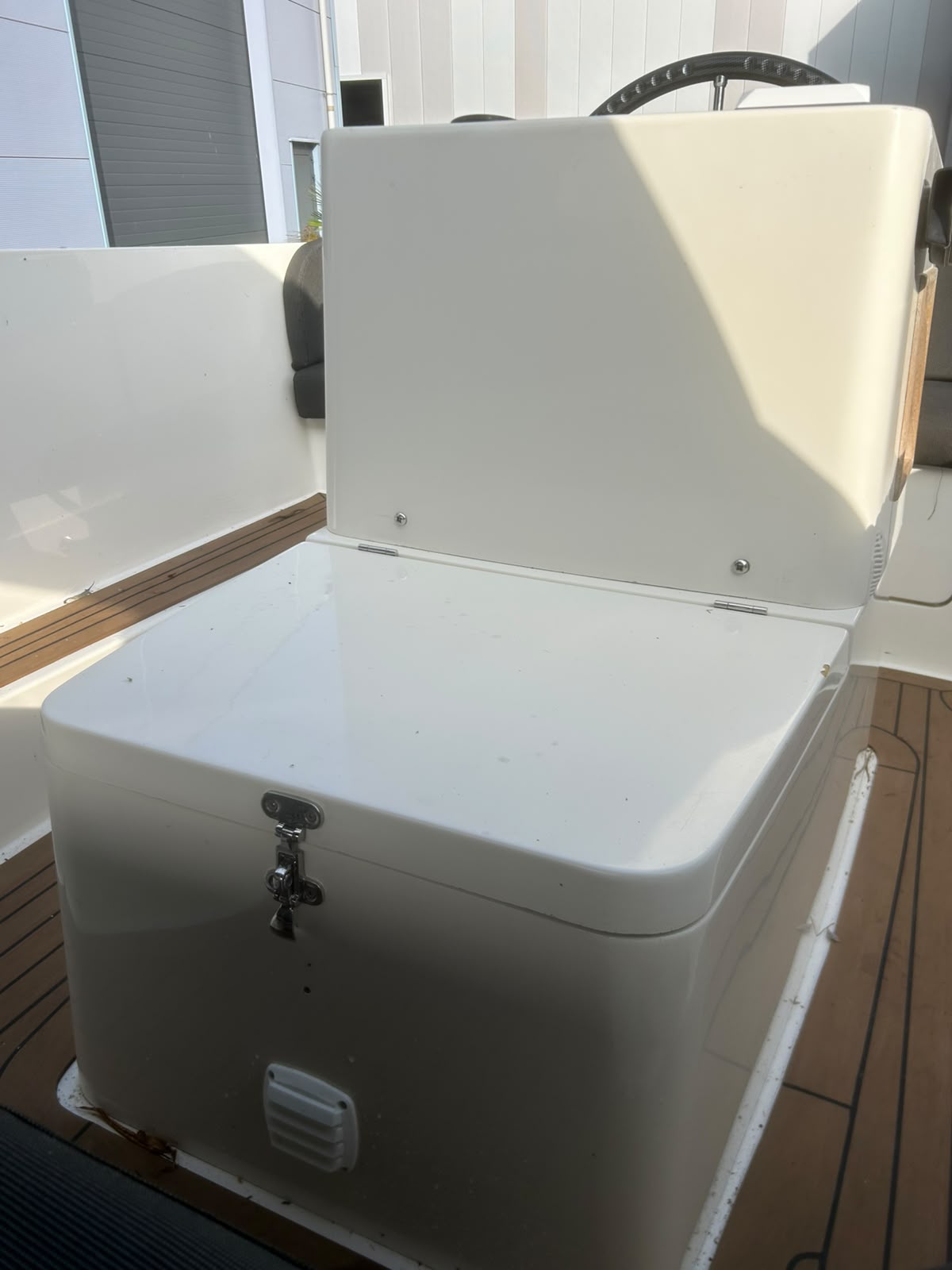Lifestyle 650 – incl. Suzuki 90 pk en Pega trailer