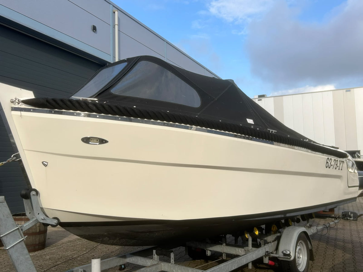 Lifestyle 650 – incl. Suzuki 90 pk en Pega trailer