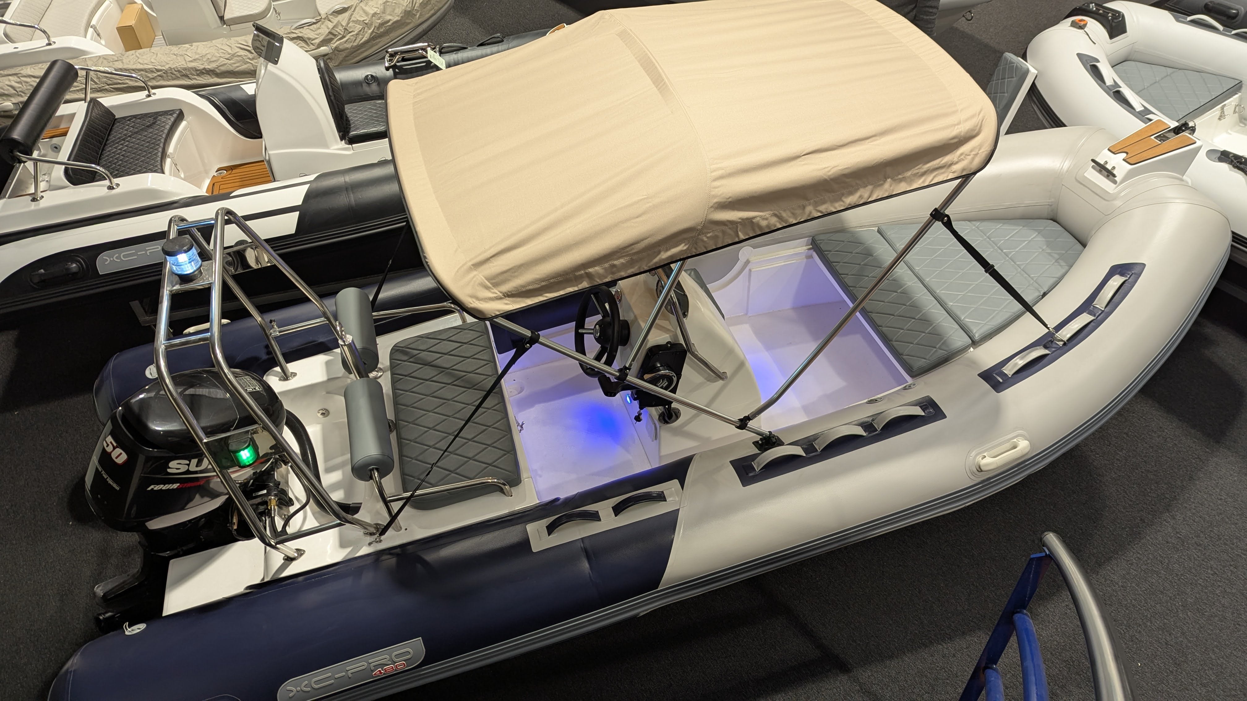 Bimini Top – Stevige Zonwering voor RIB en Rubberboten