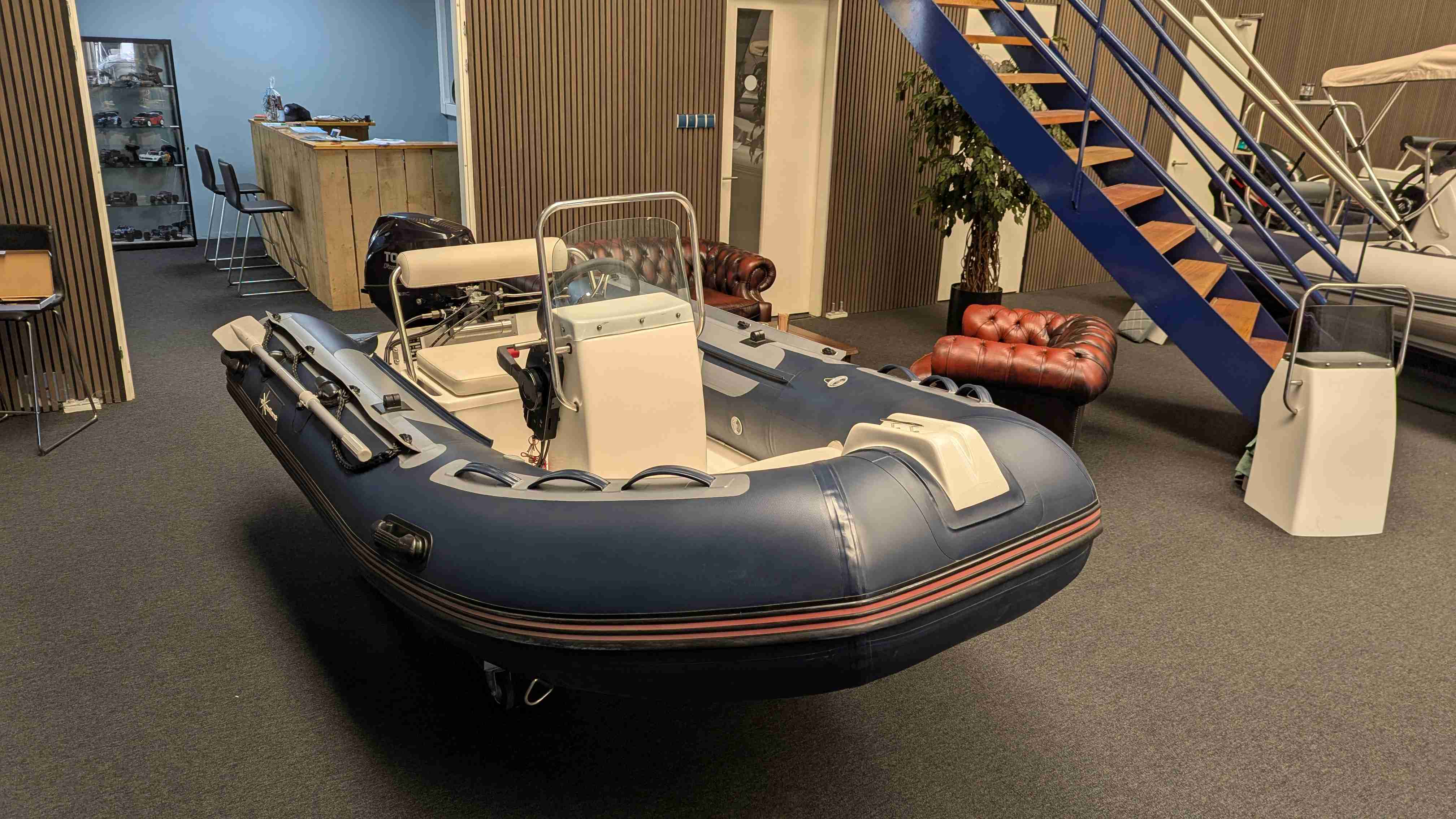 RIB 330 Excellent + Tohatsu 9,8 PK