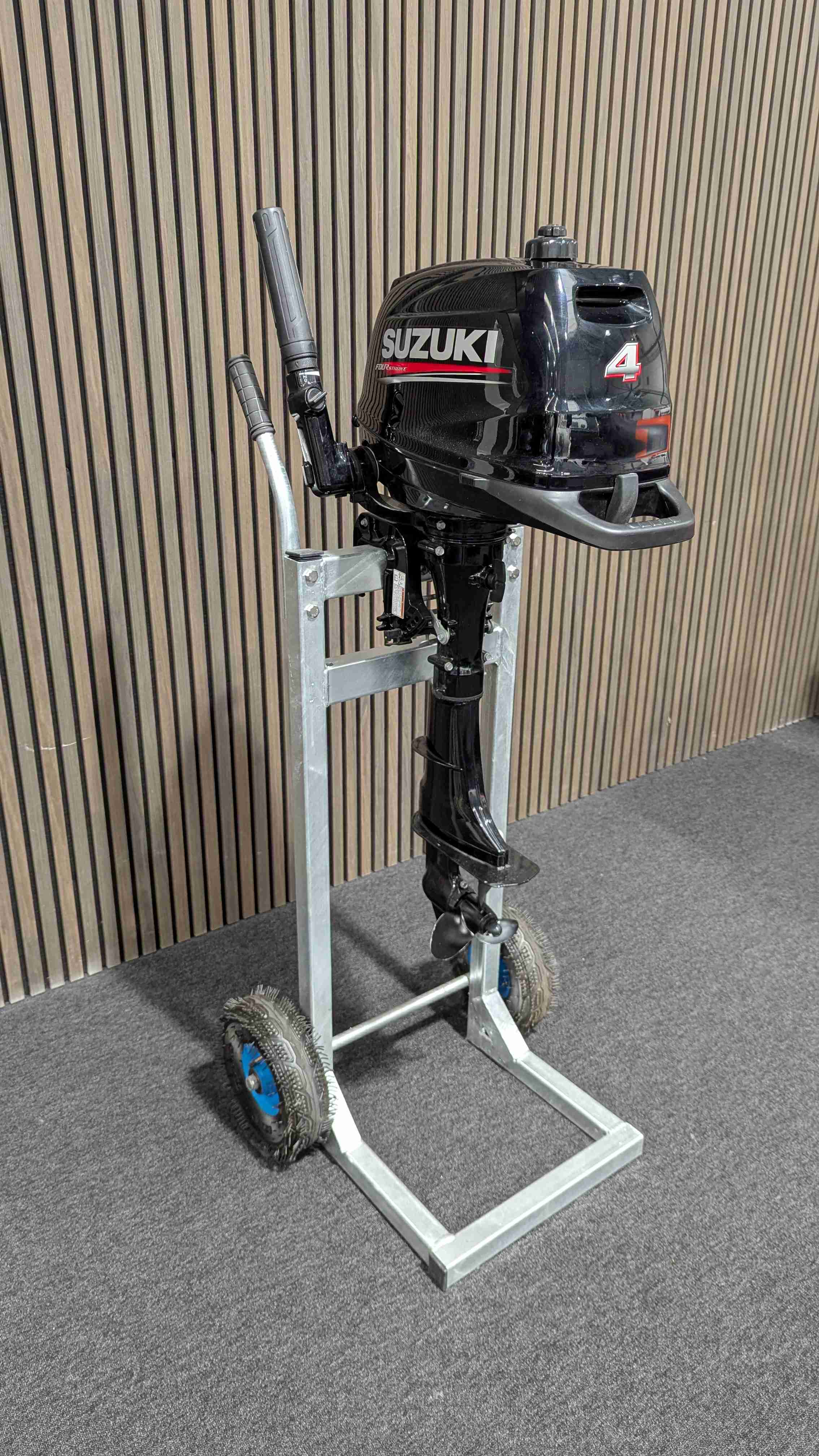 Suzuki 4 pk  4-T knuppelbediening, kortstaart overjarig NIEUW