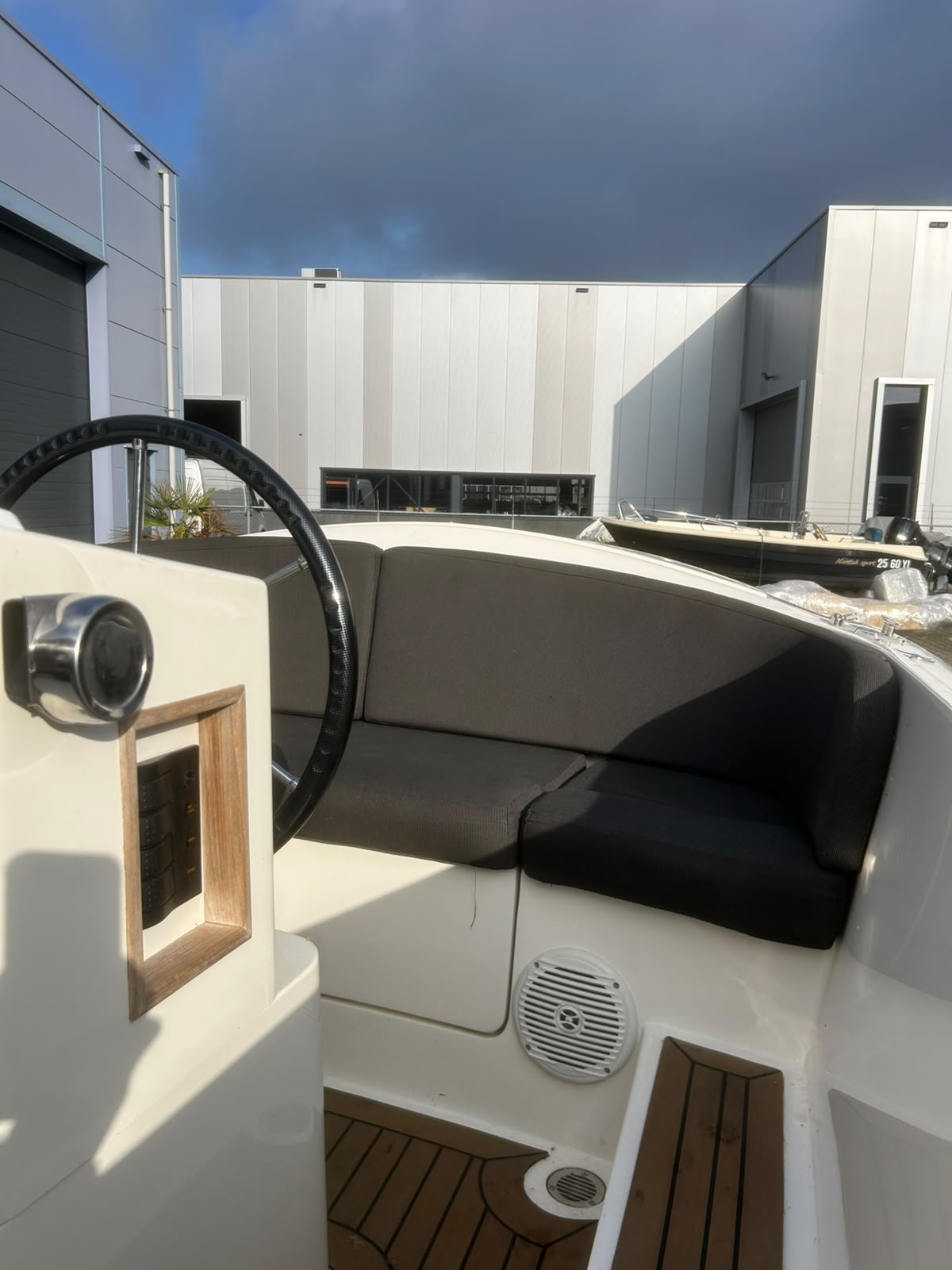 Lifestyle 650 – incl. Suzuki 90 pk en Pega trailer